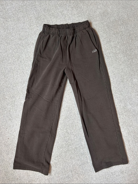 ALO Yoga Pants - ALO Straight Leg Sweatpants